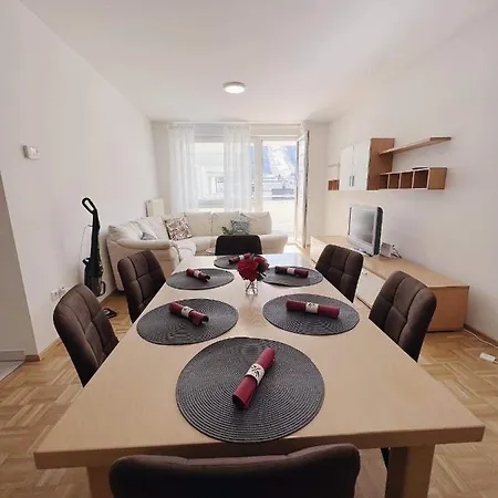 Casa Buba Free Parking Garage Maribor